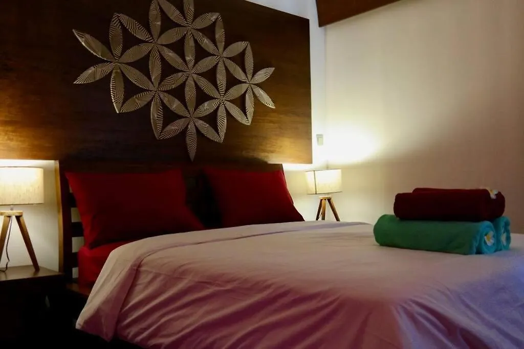 White Moon - Dream 5Br Villa In Legian Close To The Beach Кута