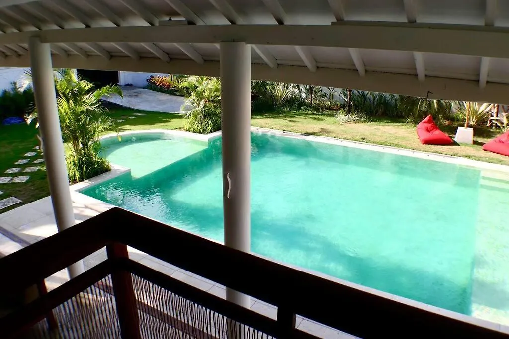 White Moon - Dream 5Br Villa In Legian Close To The Beach Кута