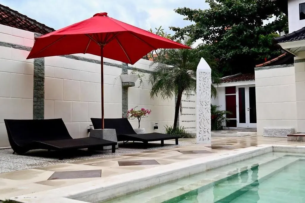 White Moon - Dream 5Br Villa In Legian Close To The Beach Кута